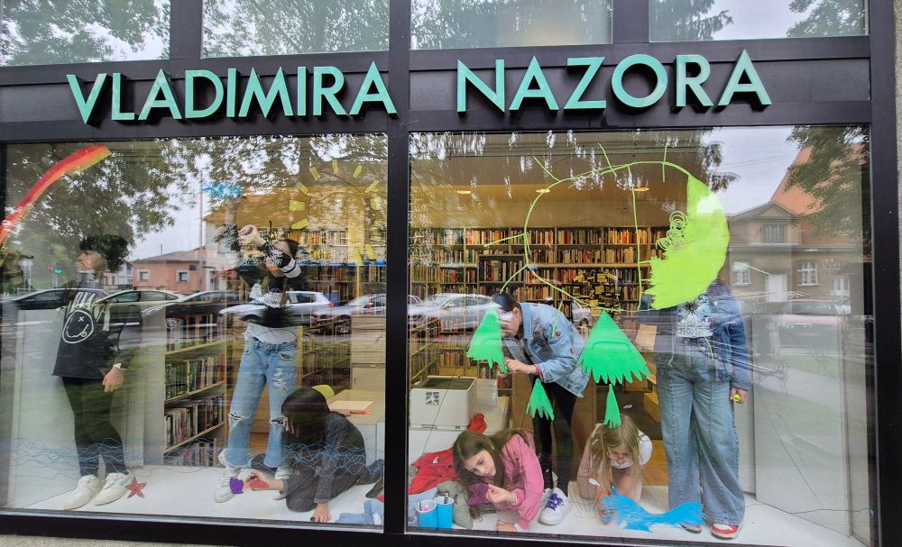 Trećaši obojili Knjižnicu Kustošija